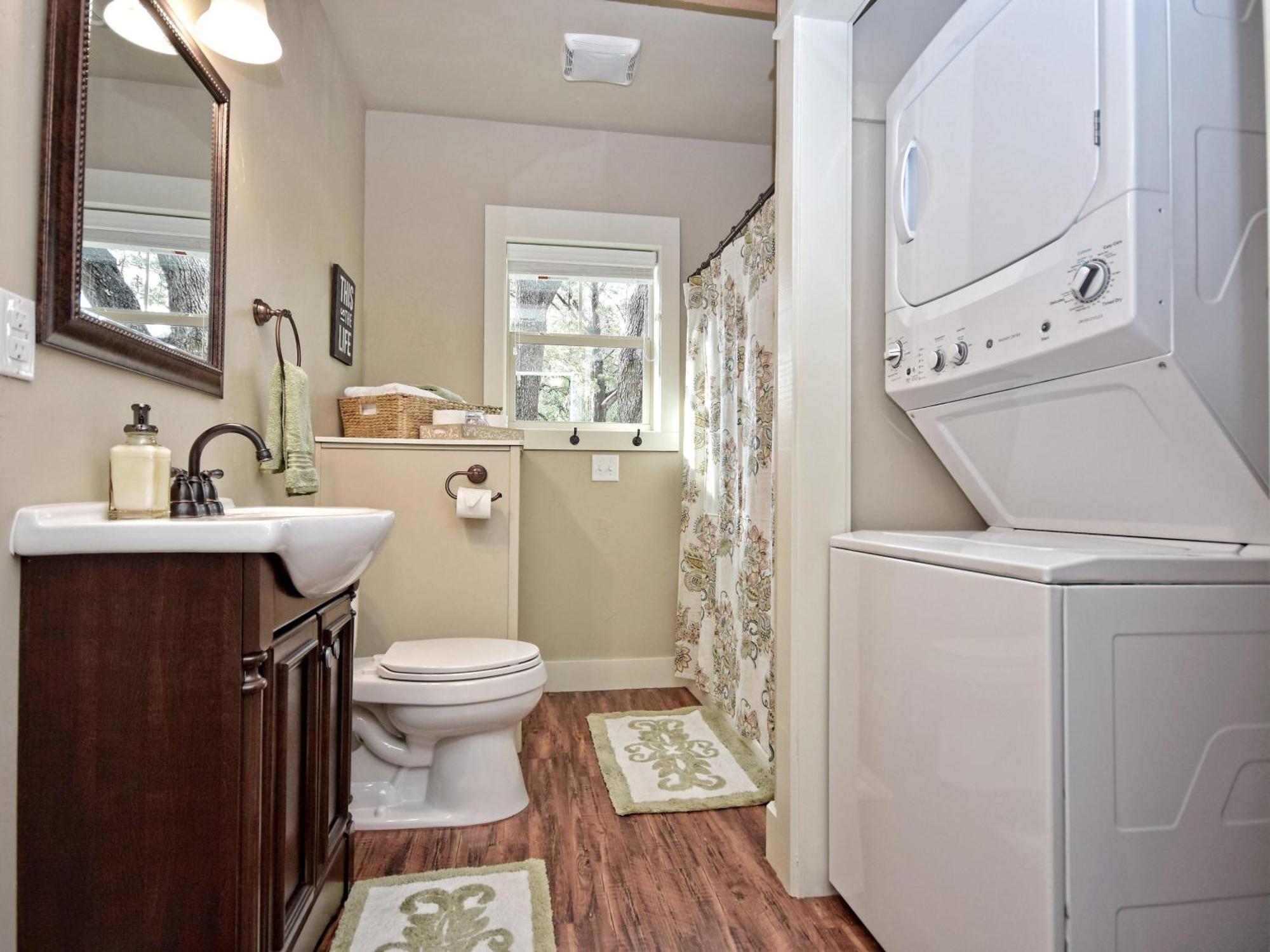 Cabins At Flite Acres - Mockingbird Cabin Wimberley Εξωτερικό φωτογραφία